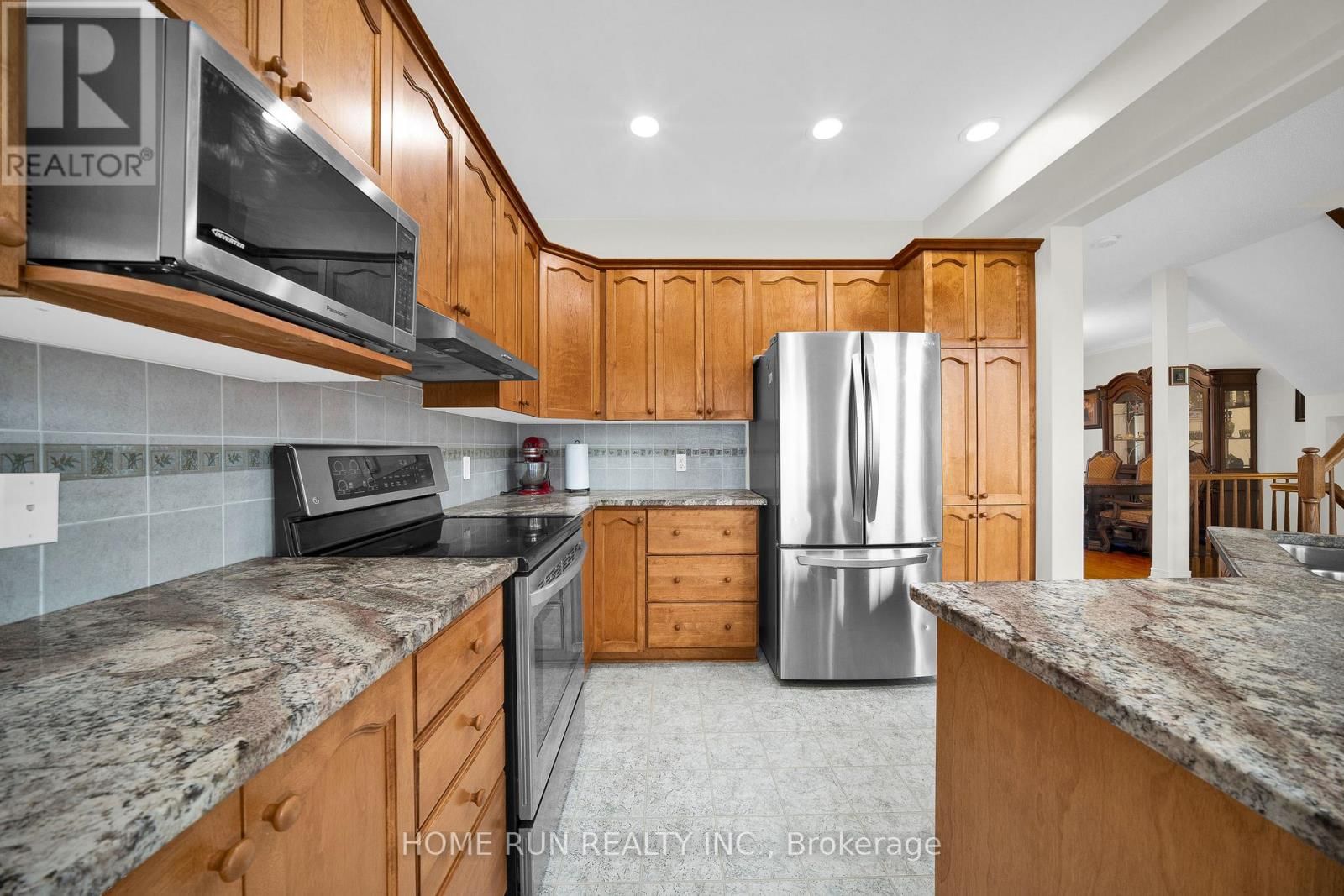 106 PORTRUSH AVENUE Image 13