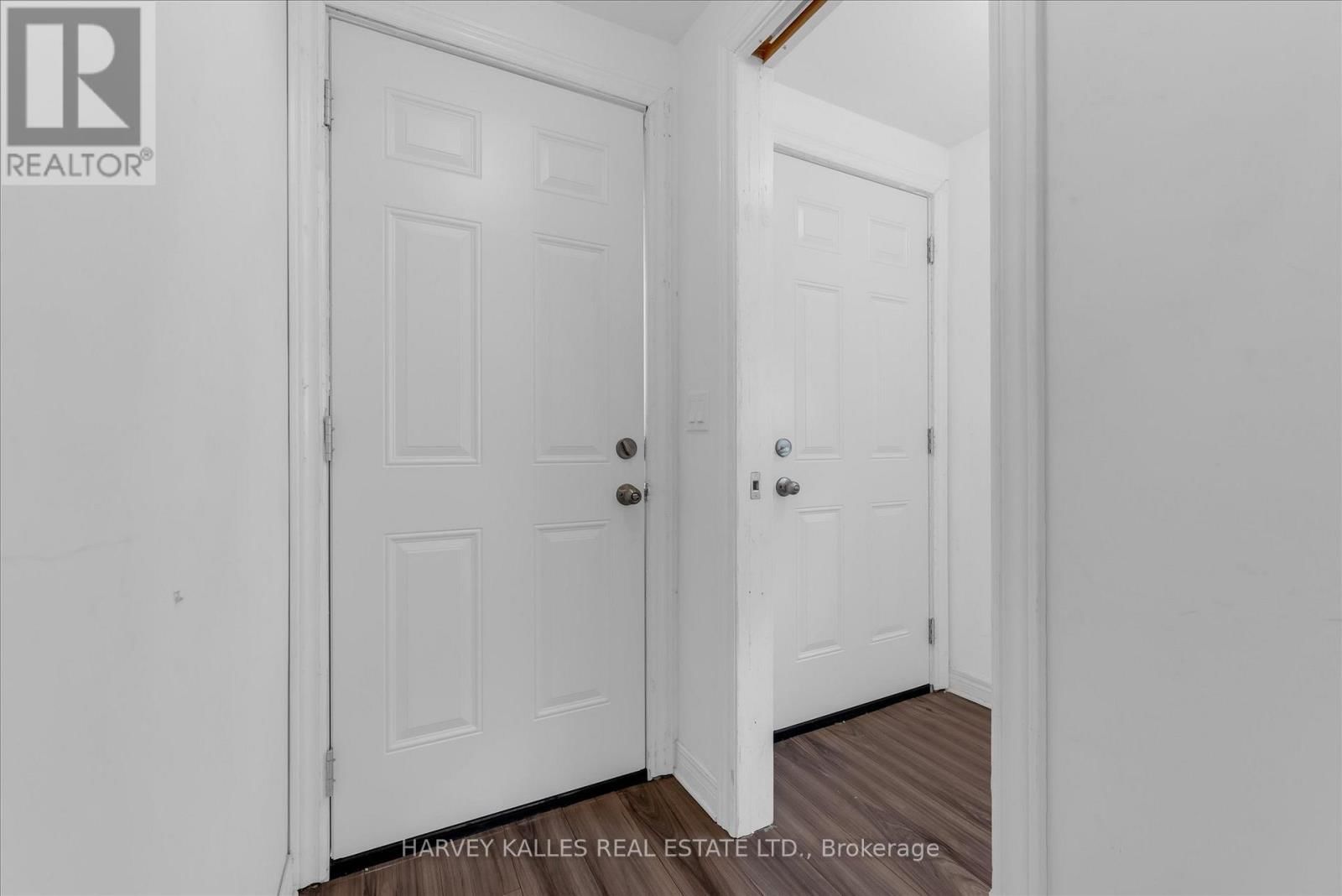 105 ORMOND STREET NORTH Image 13