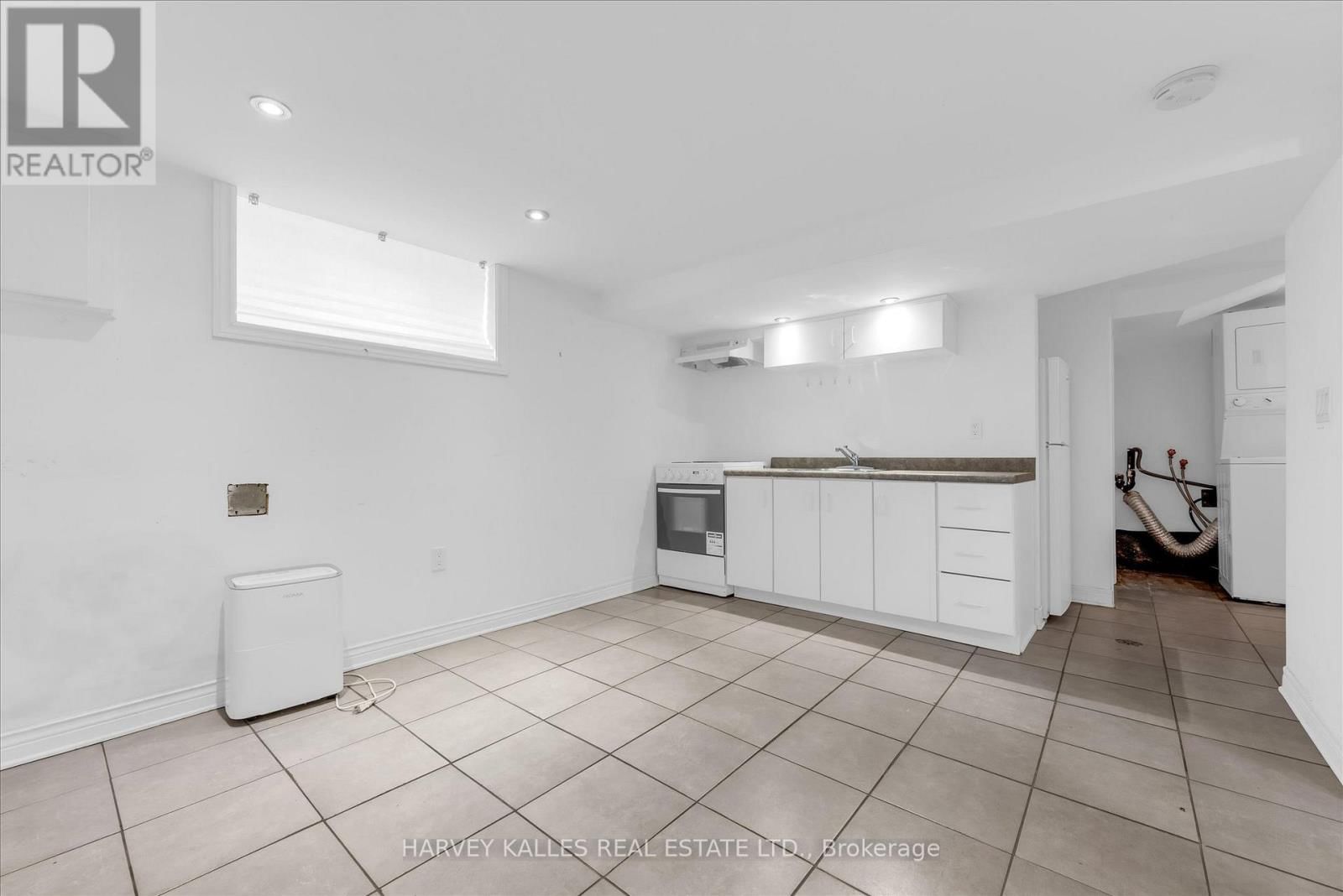 105 ORMOND STREET NORTH Image 19