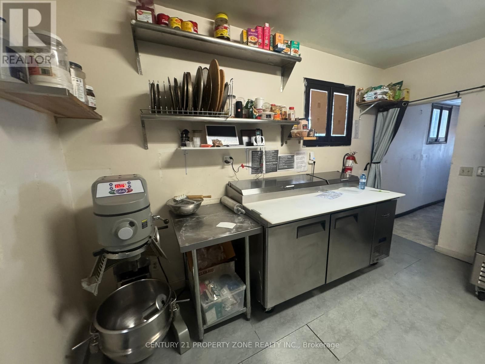 25 ROBINSON STREET Image 10