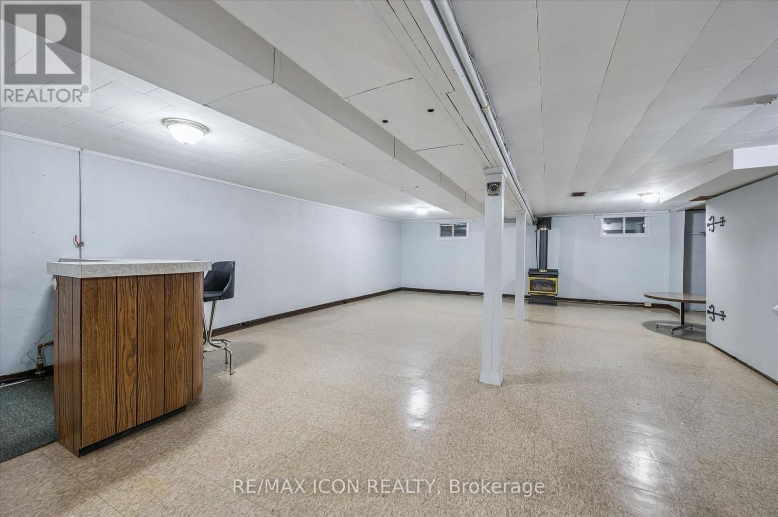 543 PHILIP CRESCENT Image 30