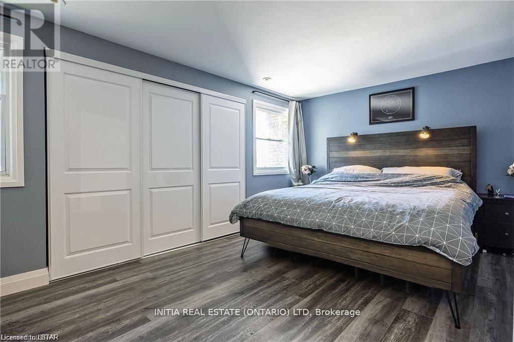 28 CHIDDINGTON GATE SOUTH Image 6