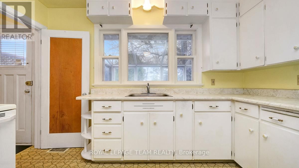 1107 FALAISE ROAD Image 13