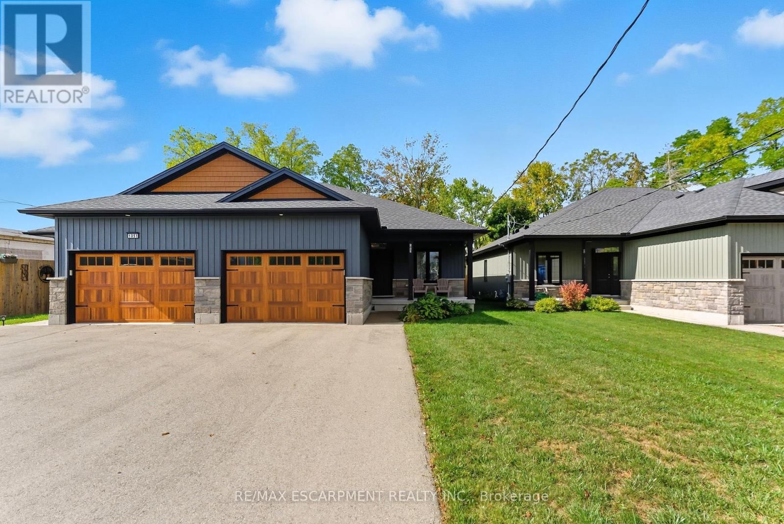 1053 BAY STREET Image 13