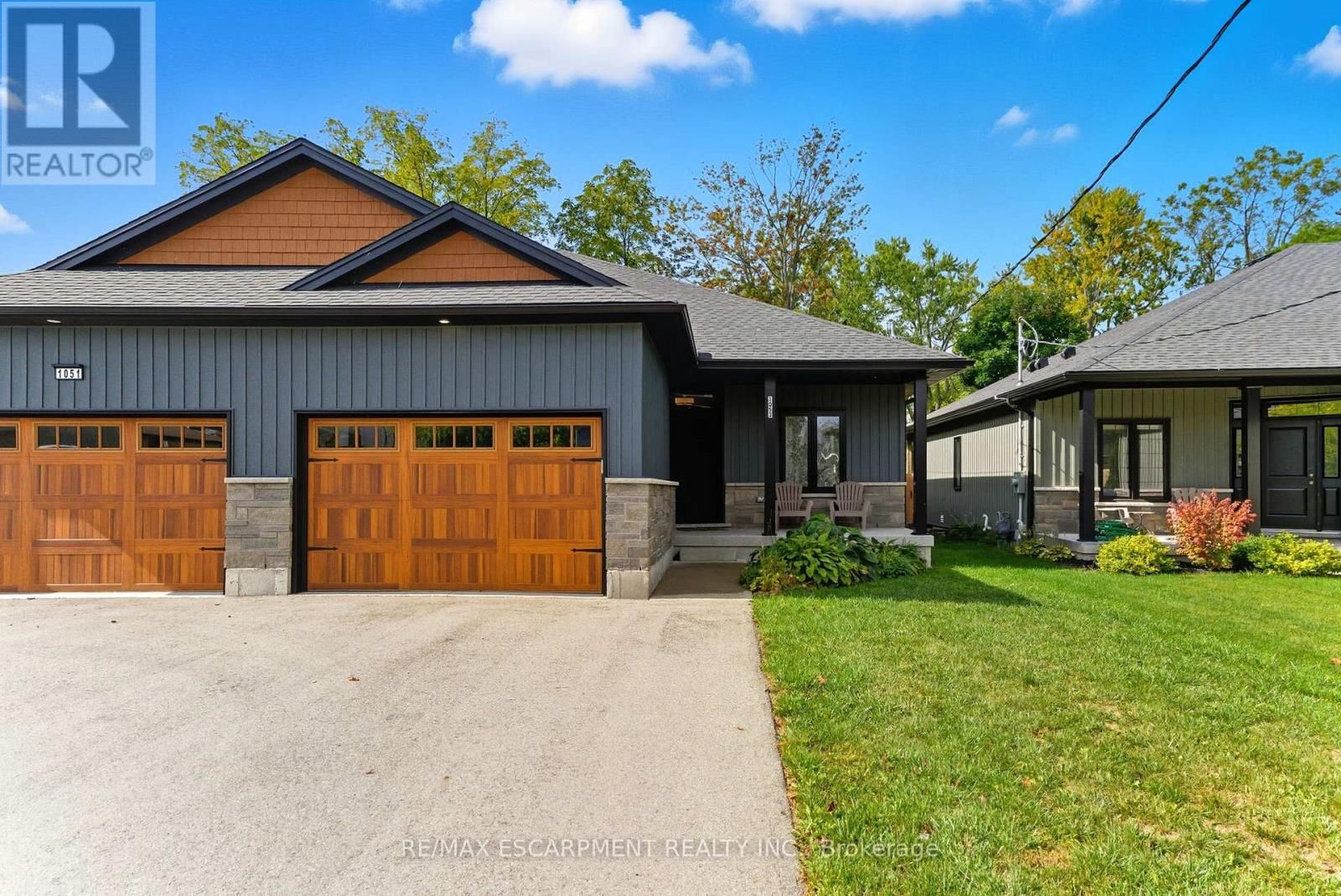 1053 BAY STREET Image 14