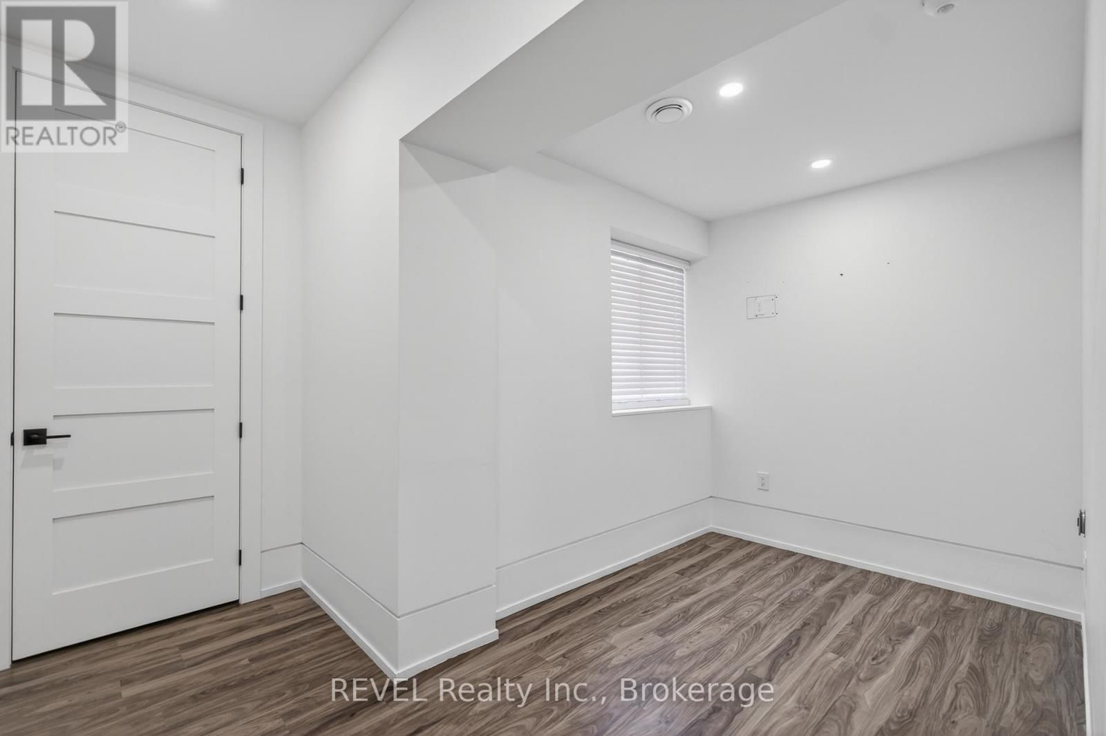 1596 FOUR MILE CREEK ROAD Image 11