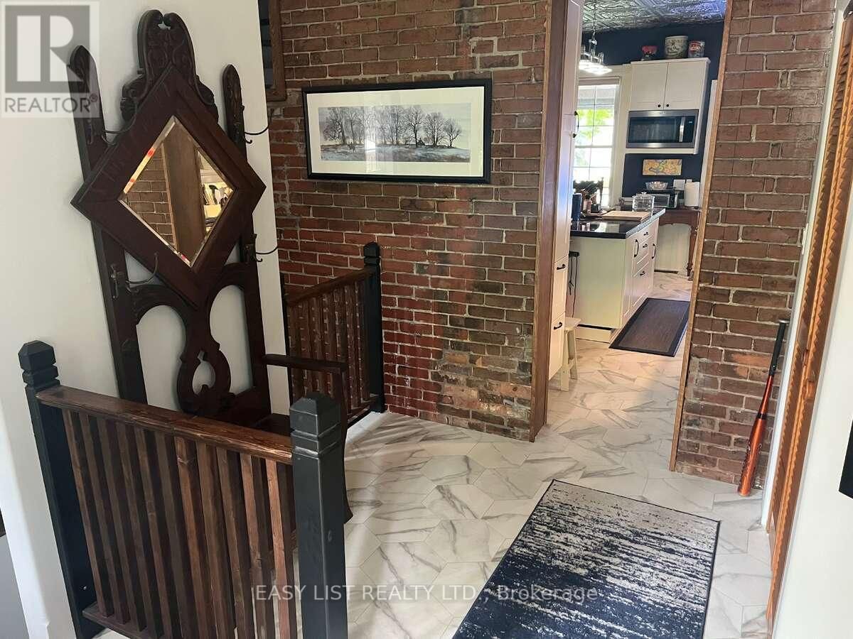 213 VIDAL STREET SOUTH Image 27