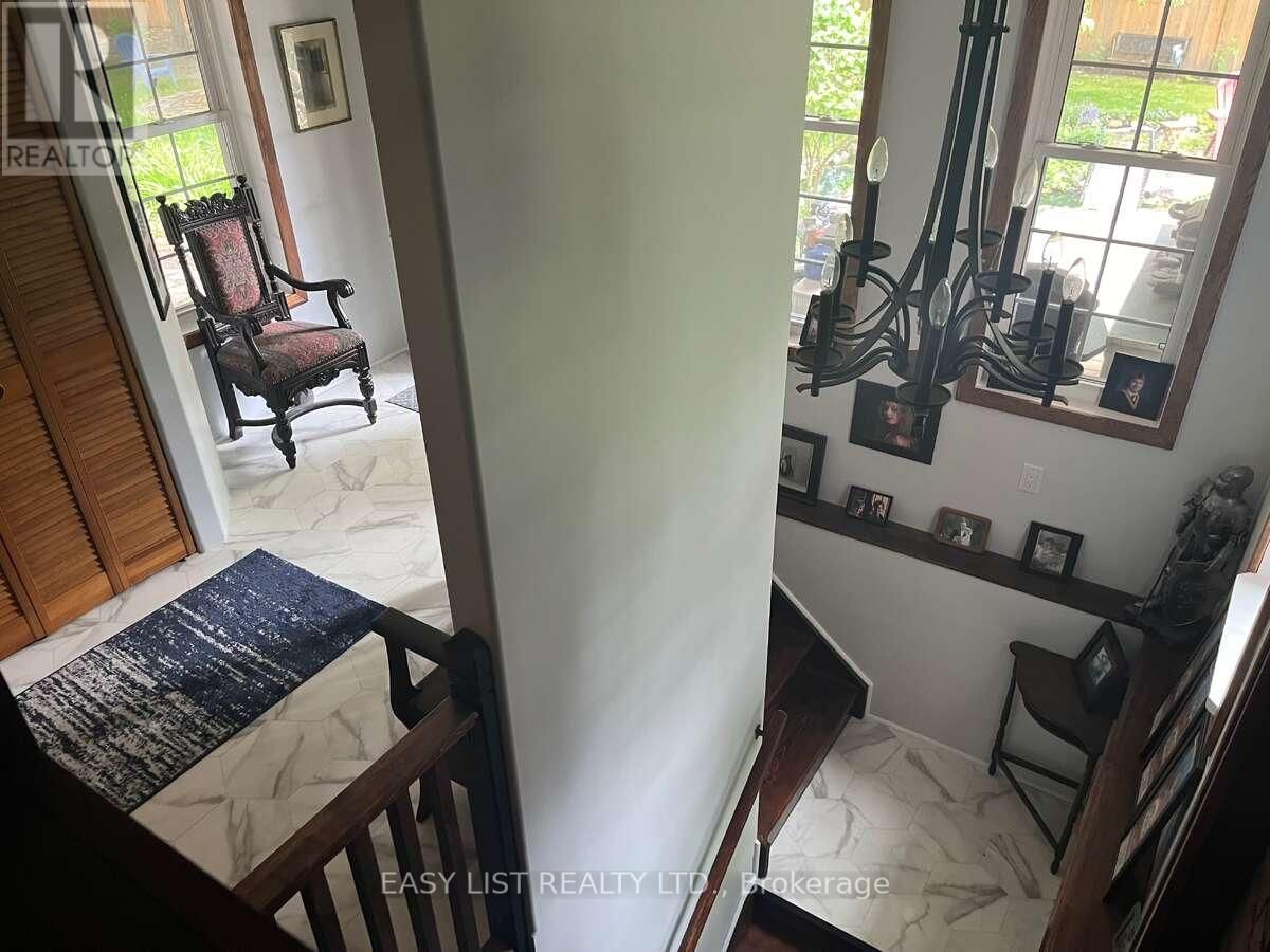 213 VIDAL STREET SOUTH Image 28