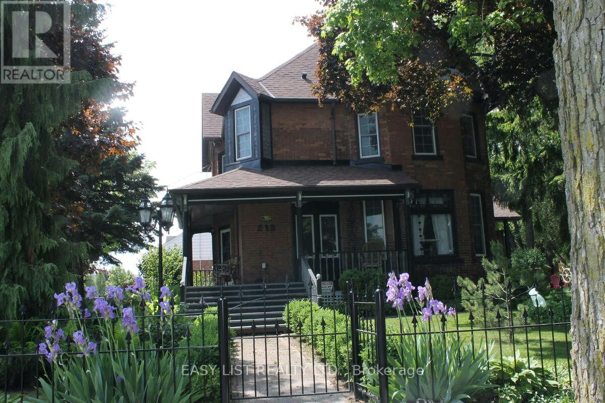 213 VIDAL STREET SOUTH Image 3