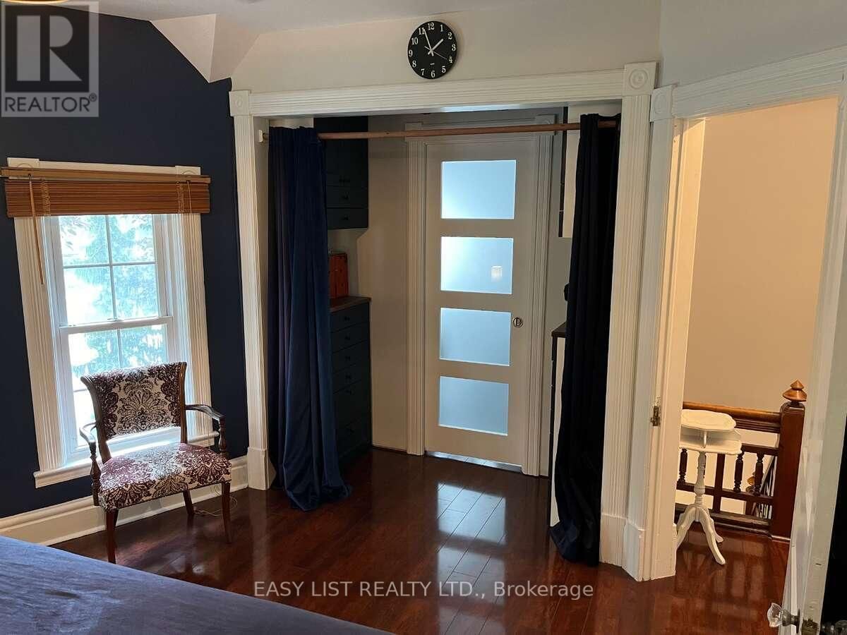 213 VIDAL STREET SOUTH Image 35