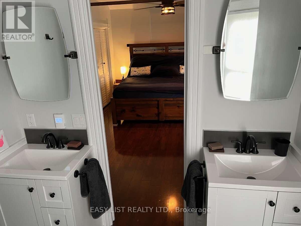 213 VIDAL STREET SOUTH Image 36