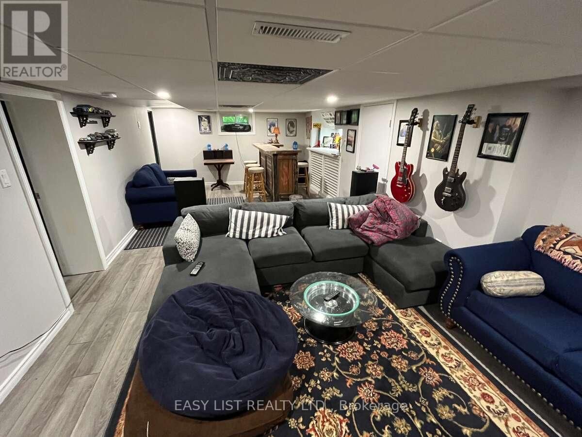 213 VIDAL STREET SOUTH Image 44