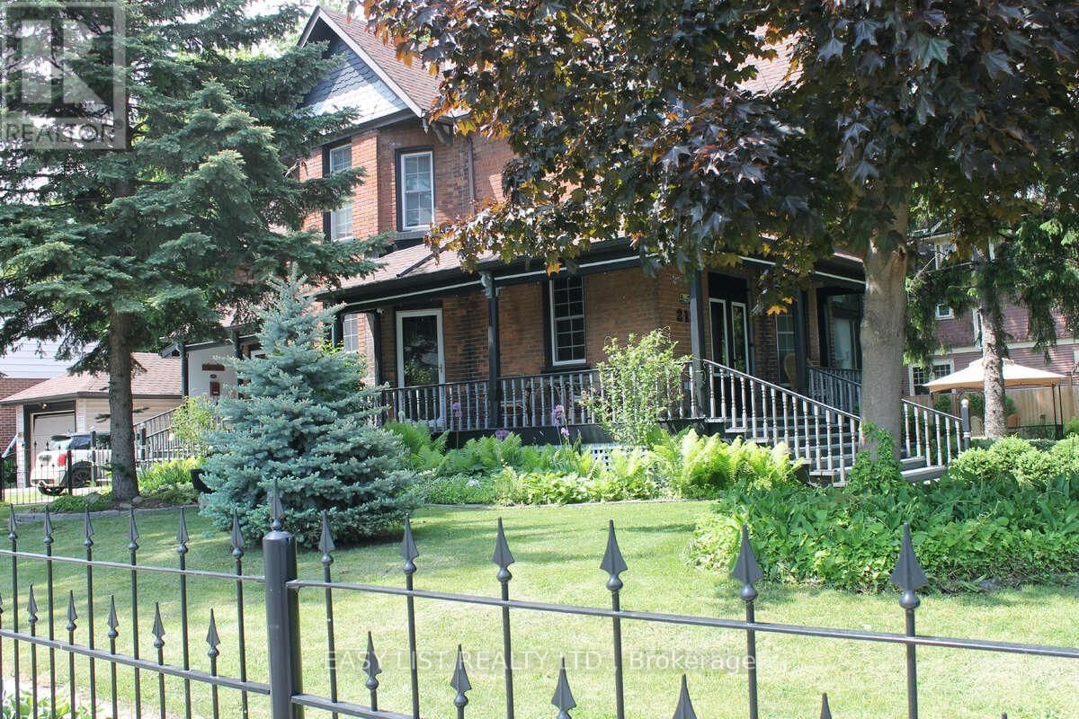 213 VIDAL STREET SOUTH Image 6