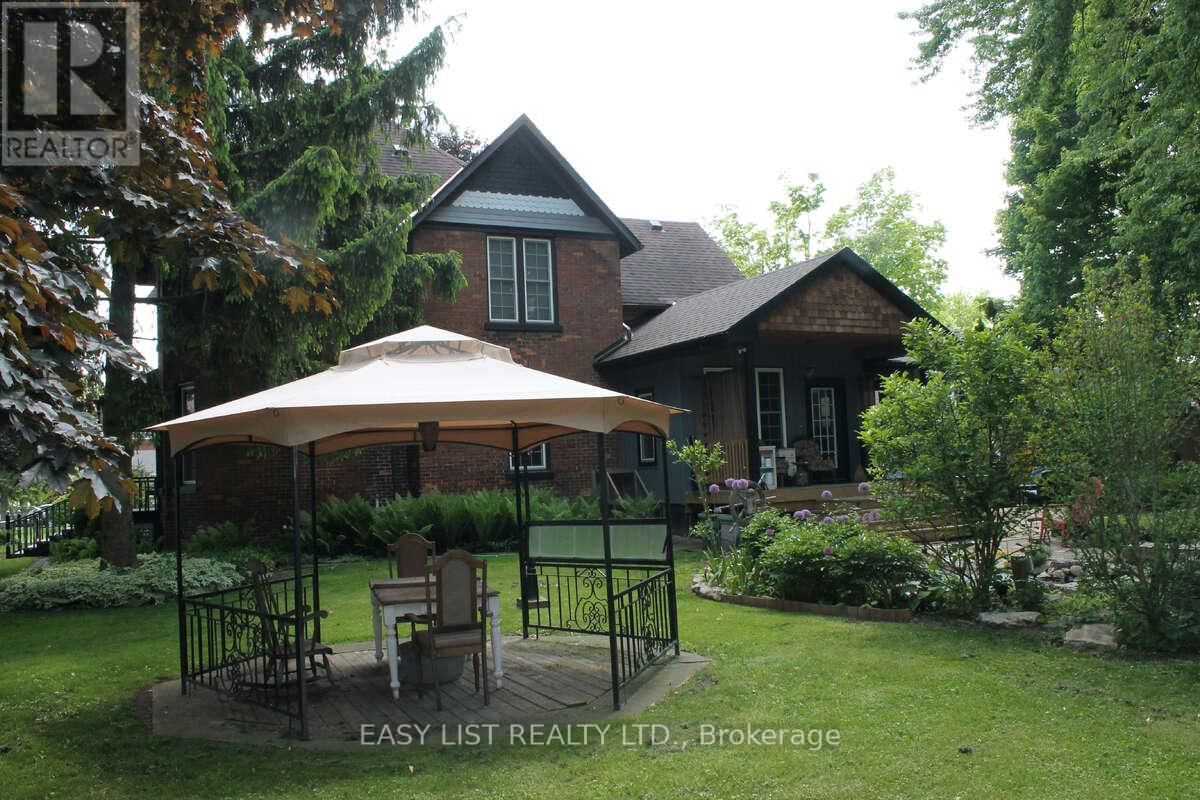 213 VIDAL STREET SOUTH Image 8