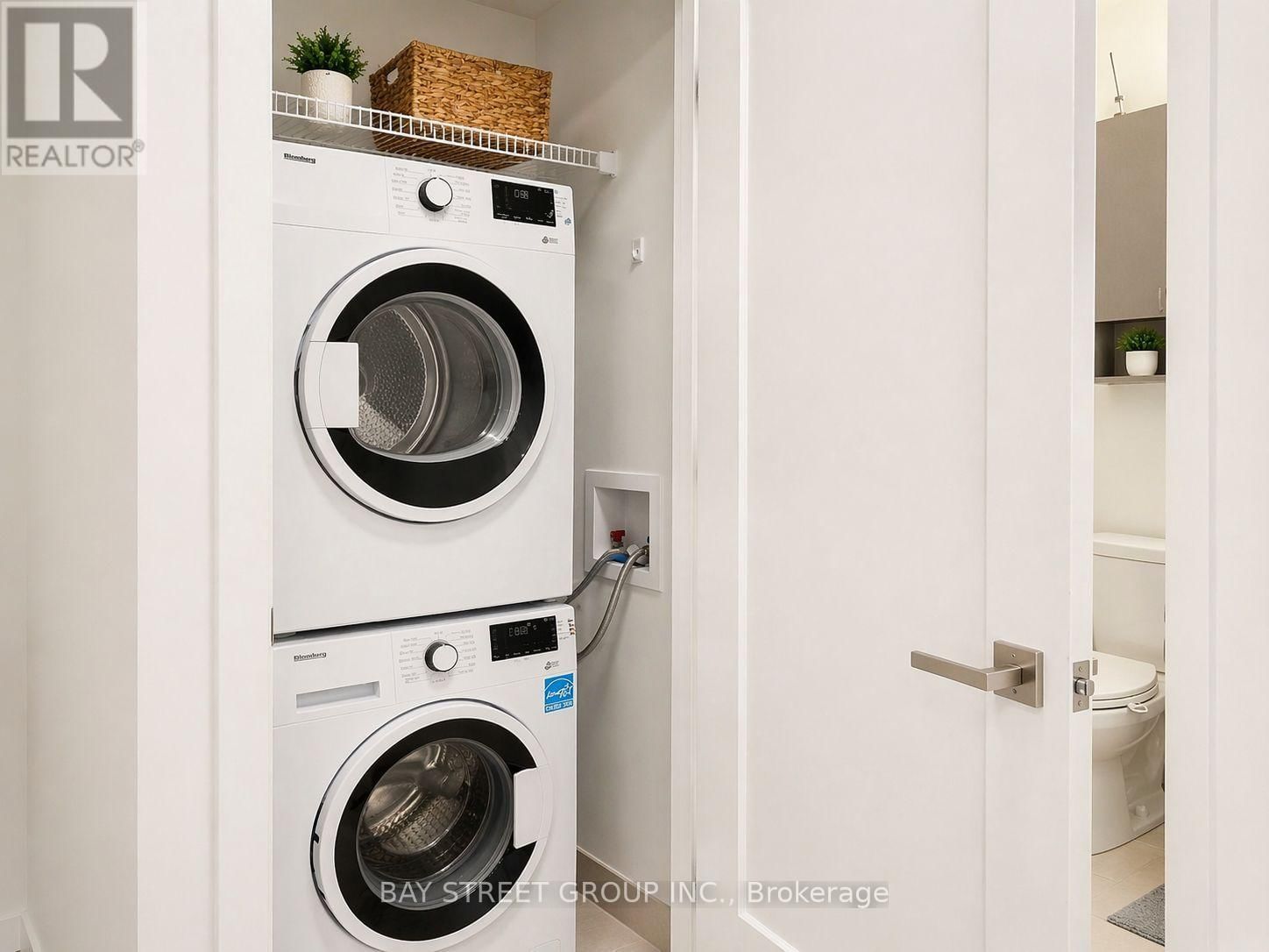 708 - 415 MAIN STREET WEST Image 11