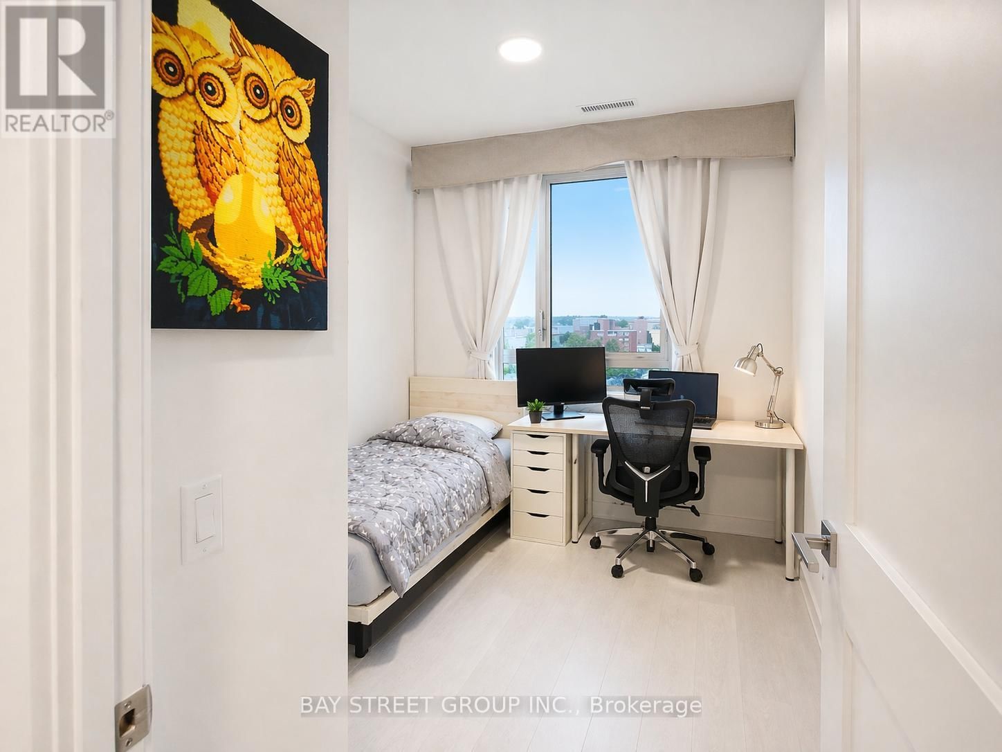 708 - 415 MAIN STREET WEST Image 6