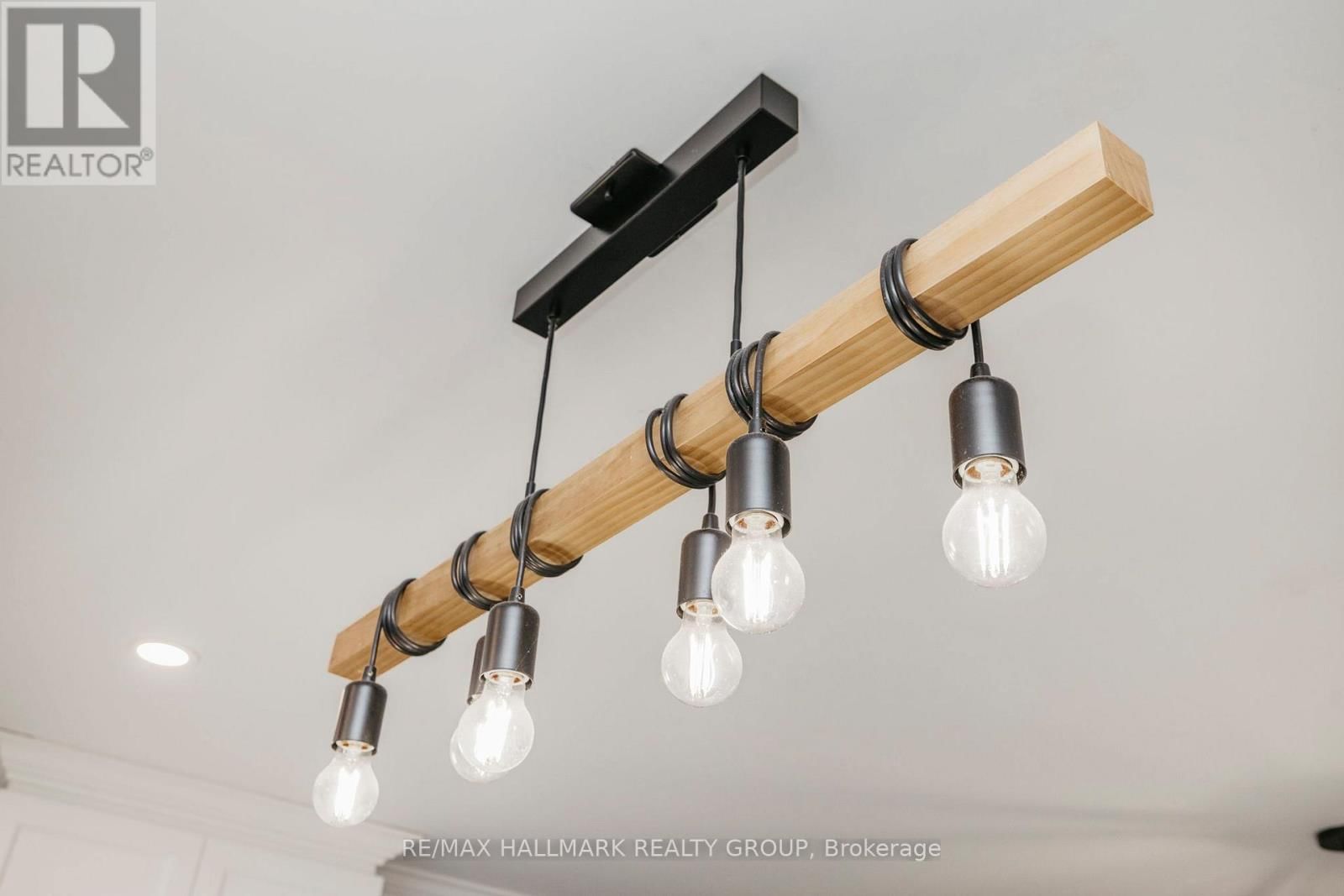 81 GIROUX STREET Image 16