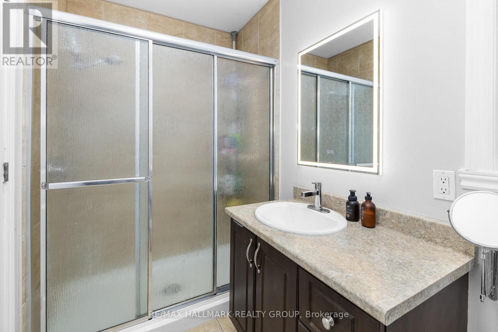 81 GIROUX STREET Image 24