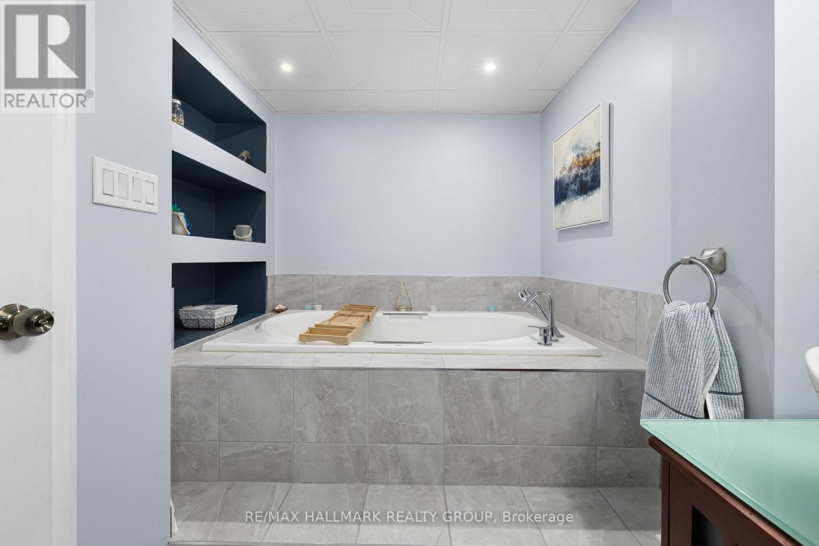 81 GIROUX STREET Image 38