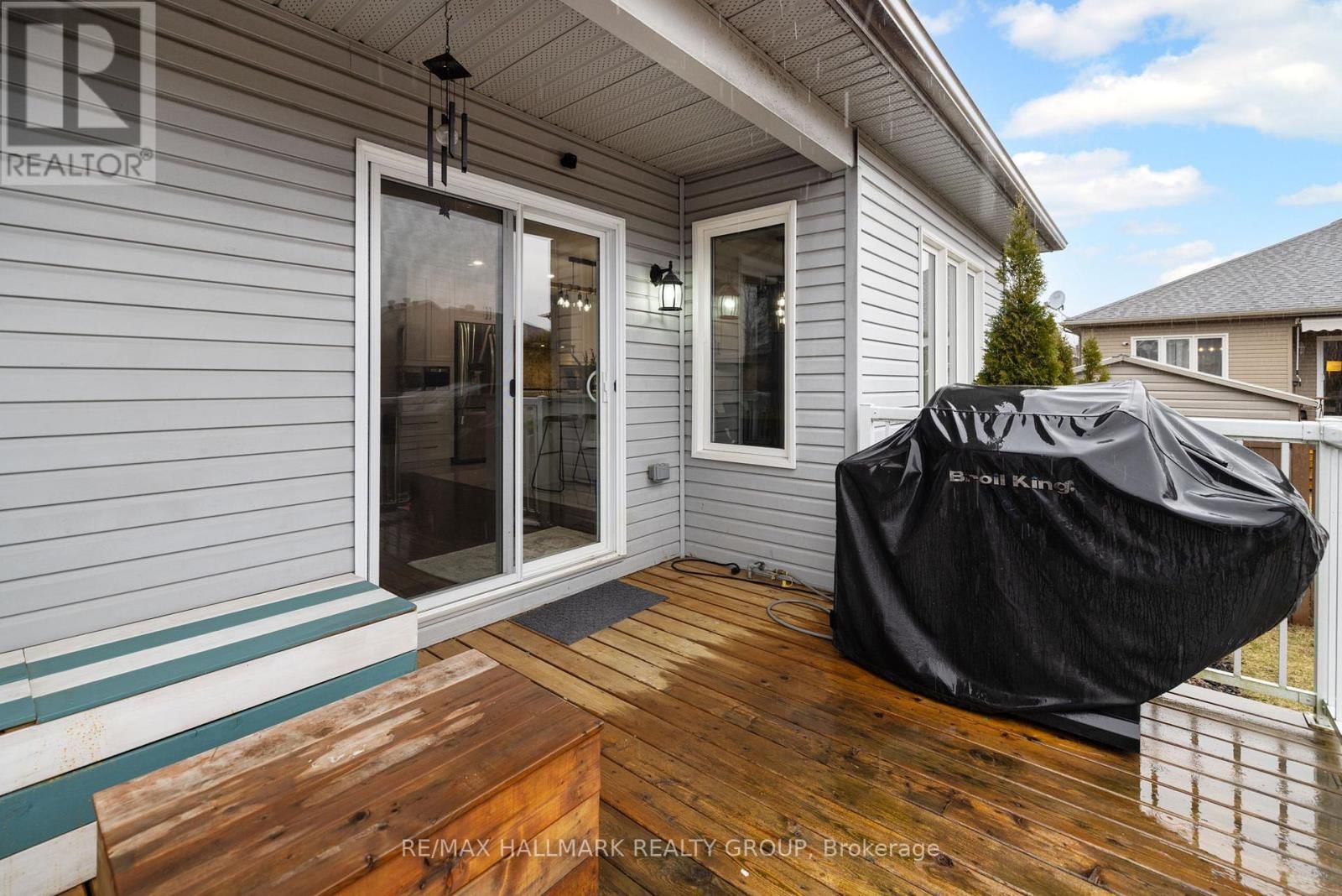 81 GIROUX STREET Image 41