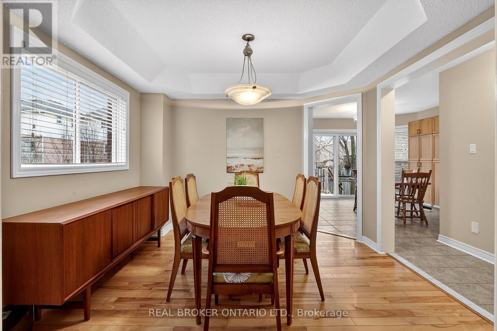 24 SHETLAND DRIVE Image 11