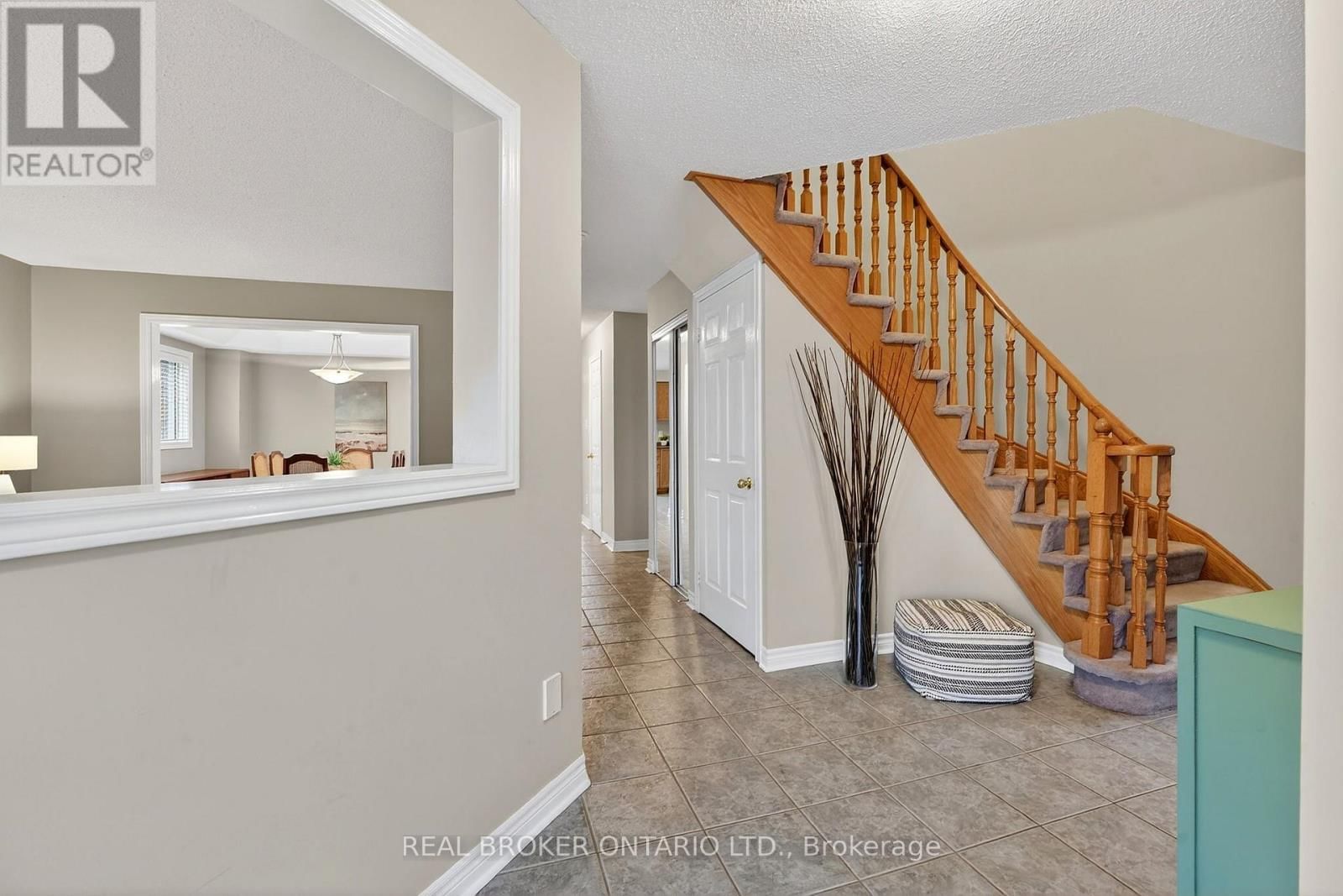 24 SHETLAND DRIVE Image 7