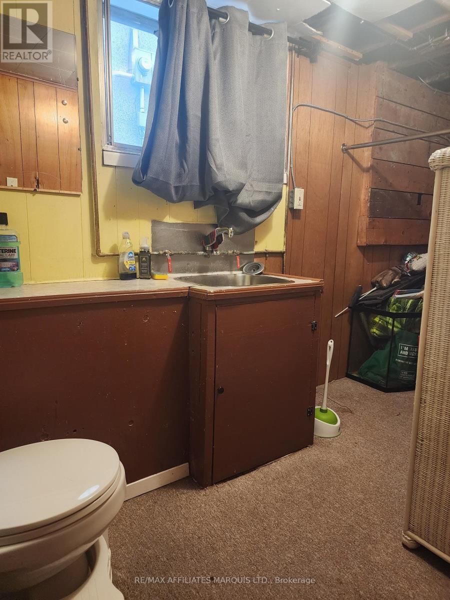 712 ELEVENTH STREET EAST Image 20