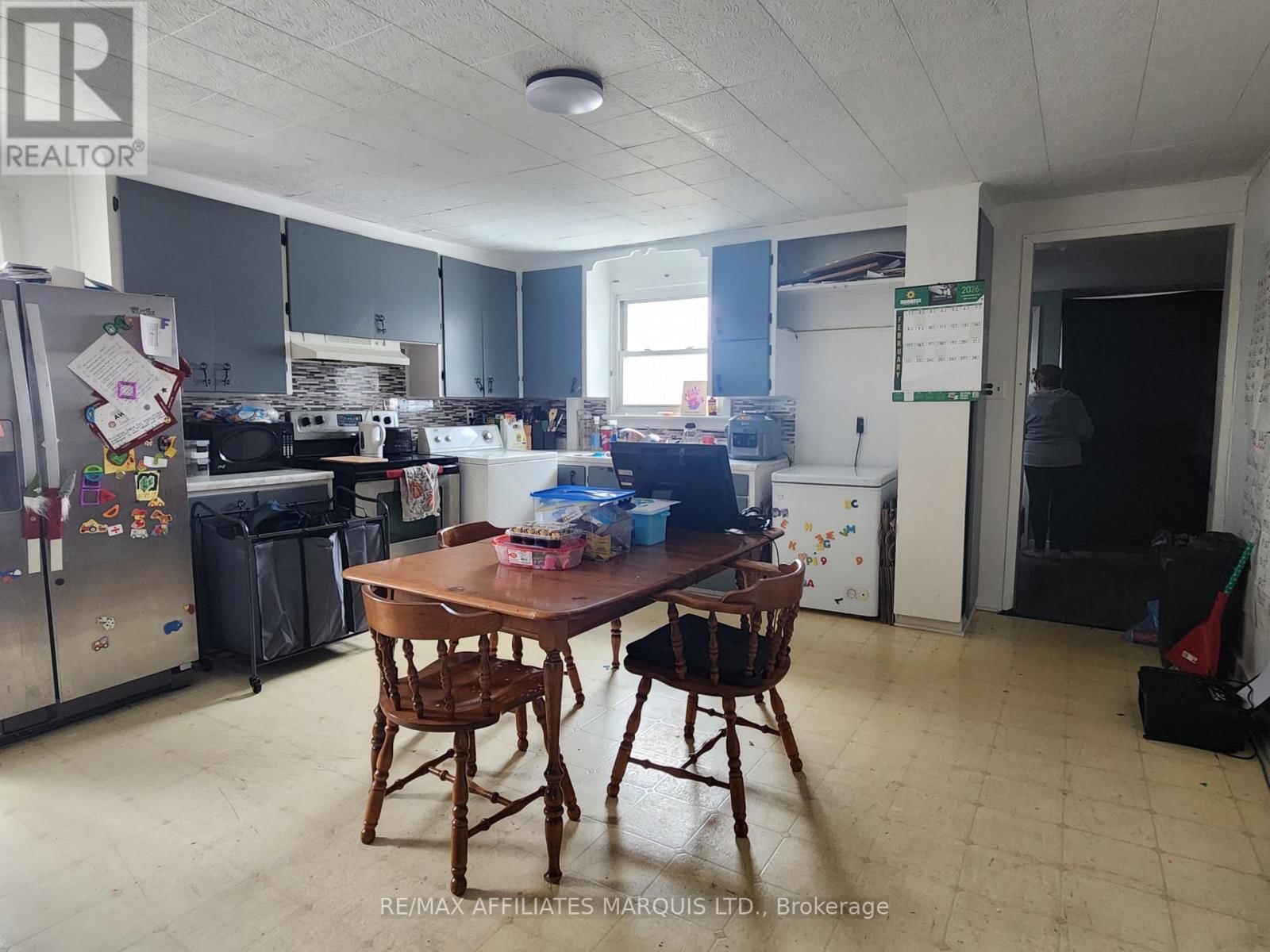 712 ELEVENTH STREET EAST Image 28