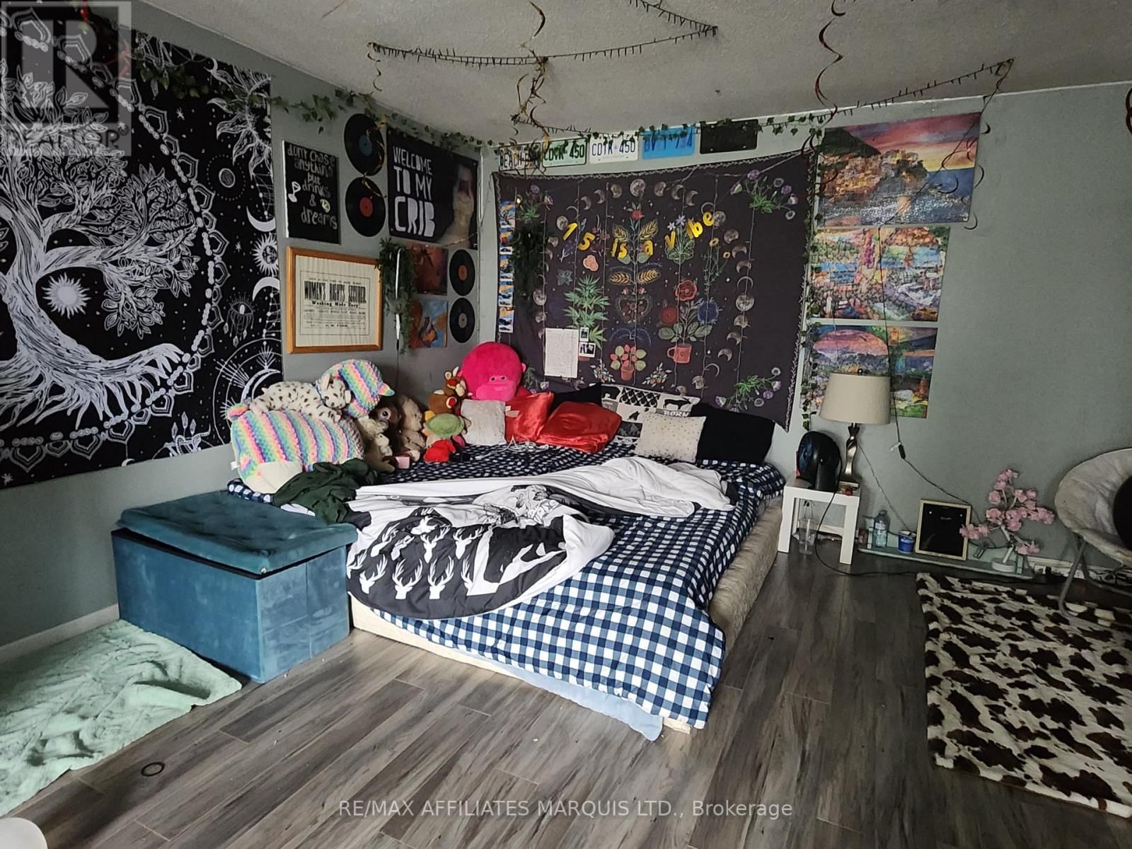 712 ELEVENTH STREET EAST Image 32