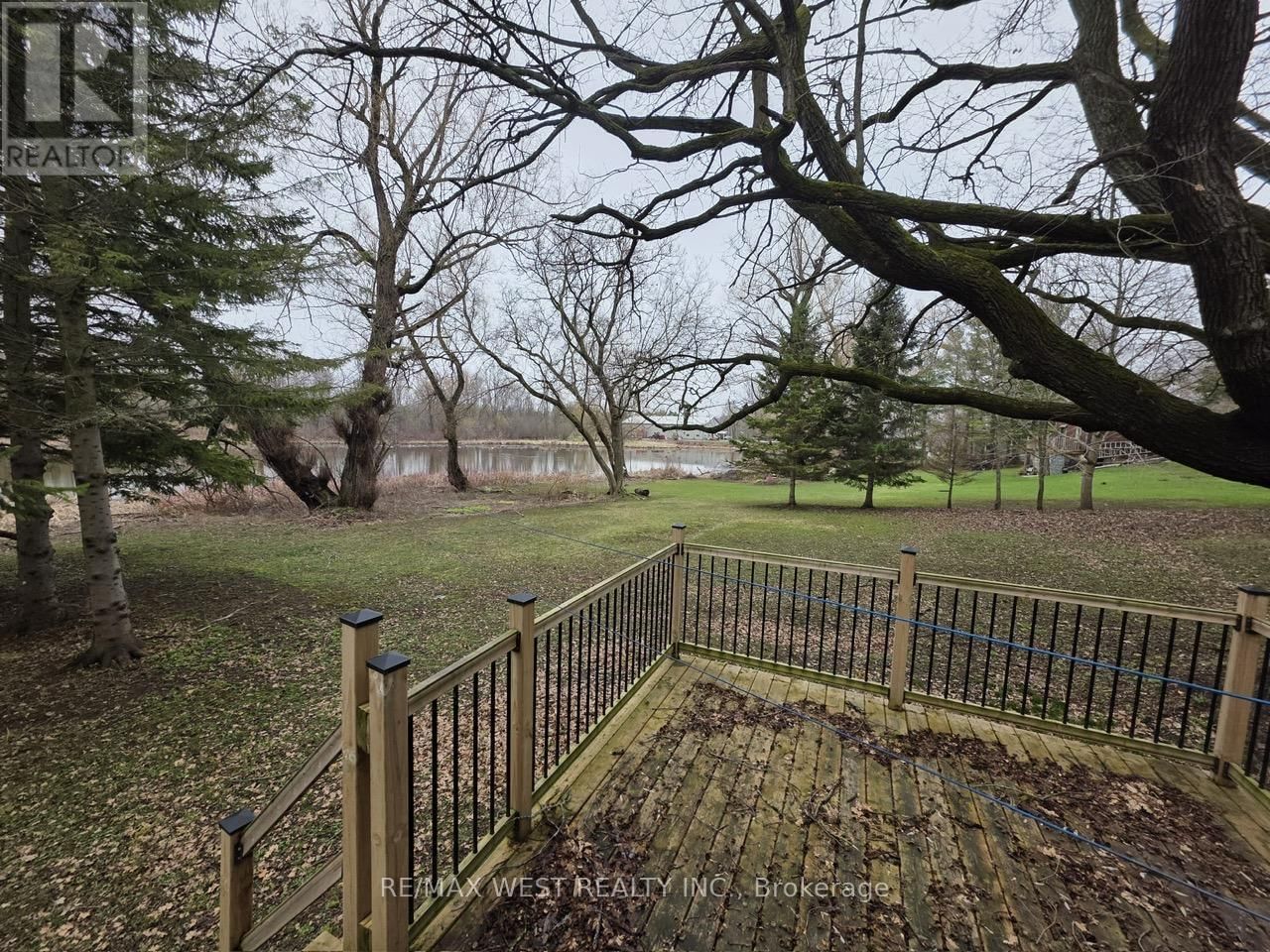 476 HAMILTON STREET Image 43