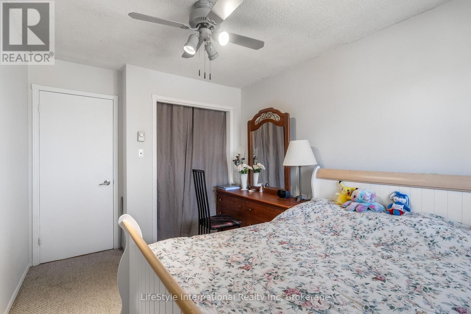 9 HAMPTON STREET Image 24