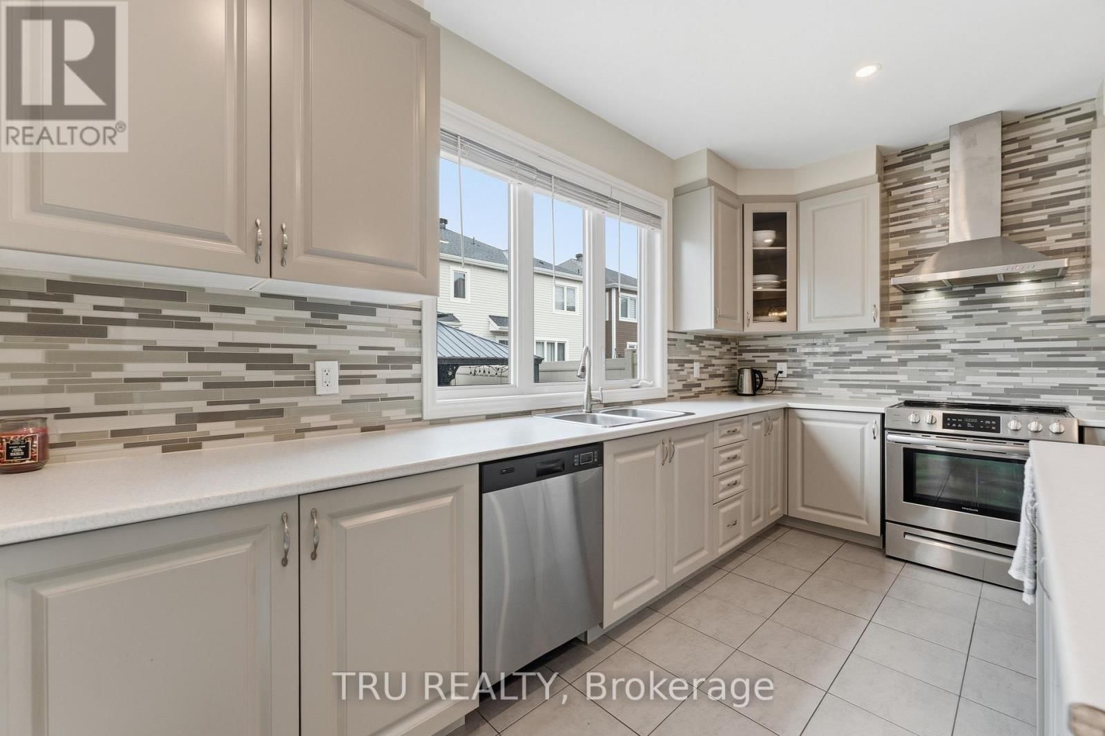 344 SWEETCLOVER WAY Image 15