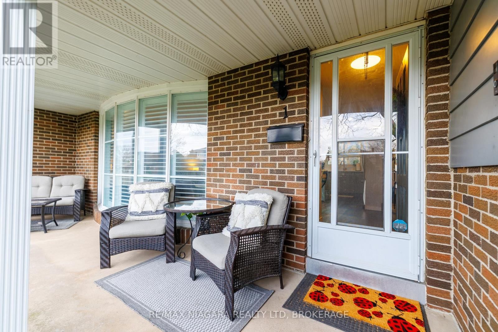 1 ROYAL HENLEY BOULEVARD Image 5