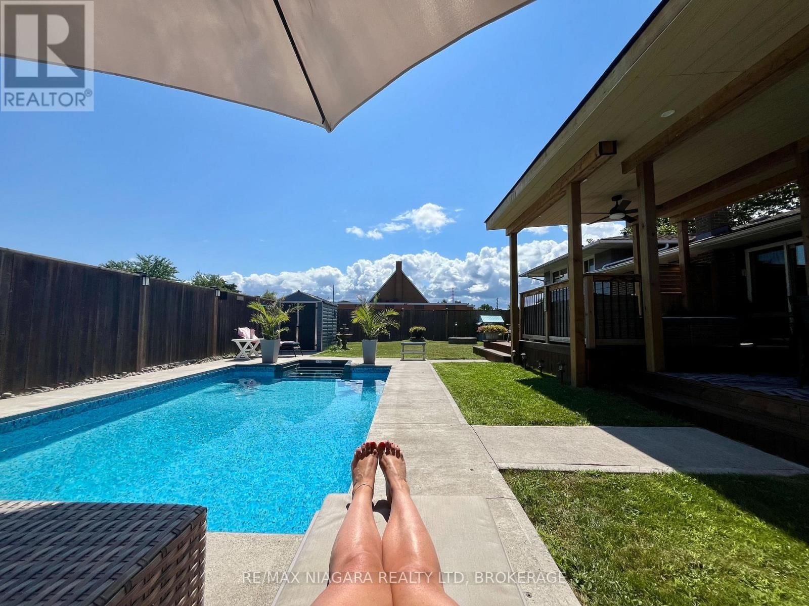 1 ROYAL HENLEY BOULEVARD Image 50