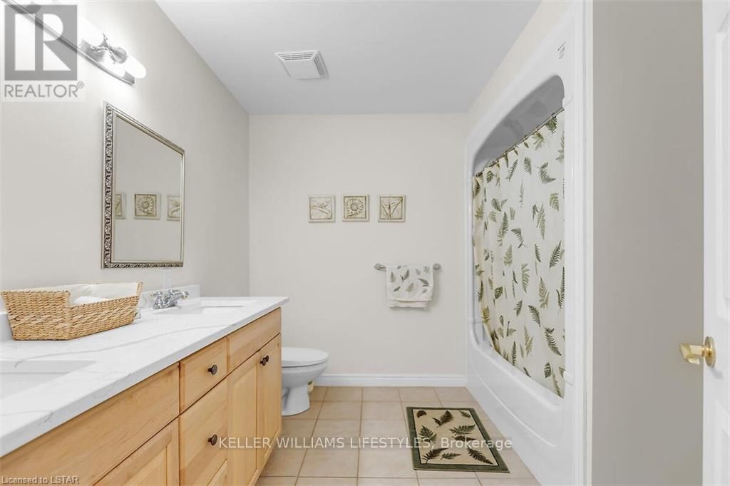 206 AMBLESIDE DRIVE Image 29