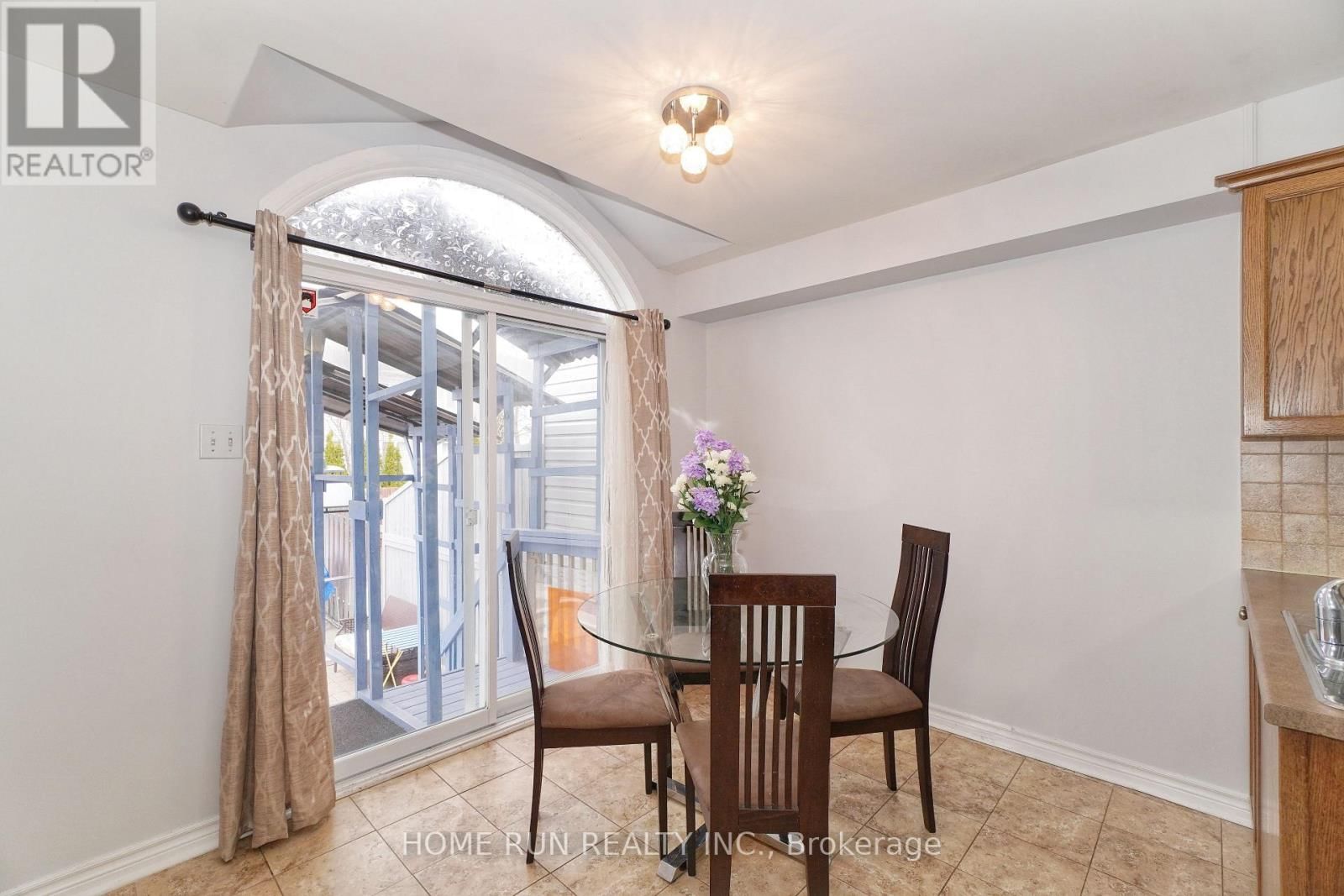 2222 BROCKSTONE CRESCENT Image 21