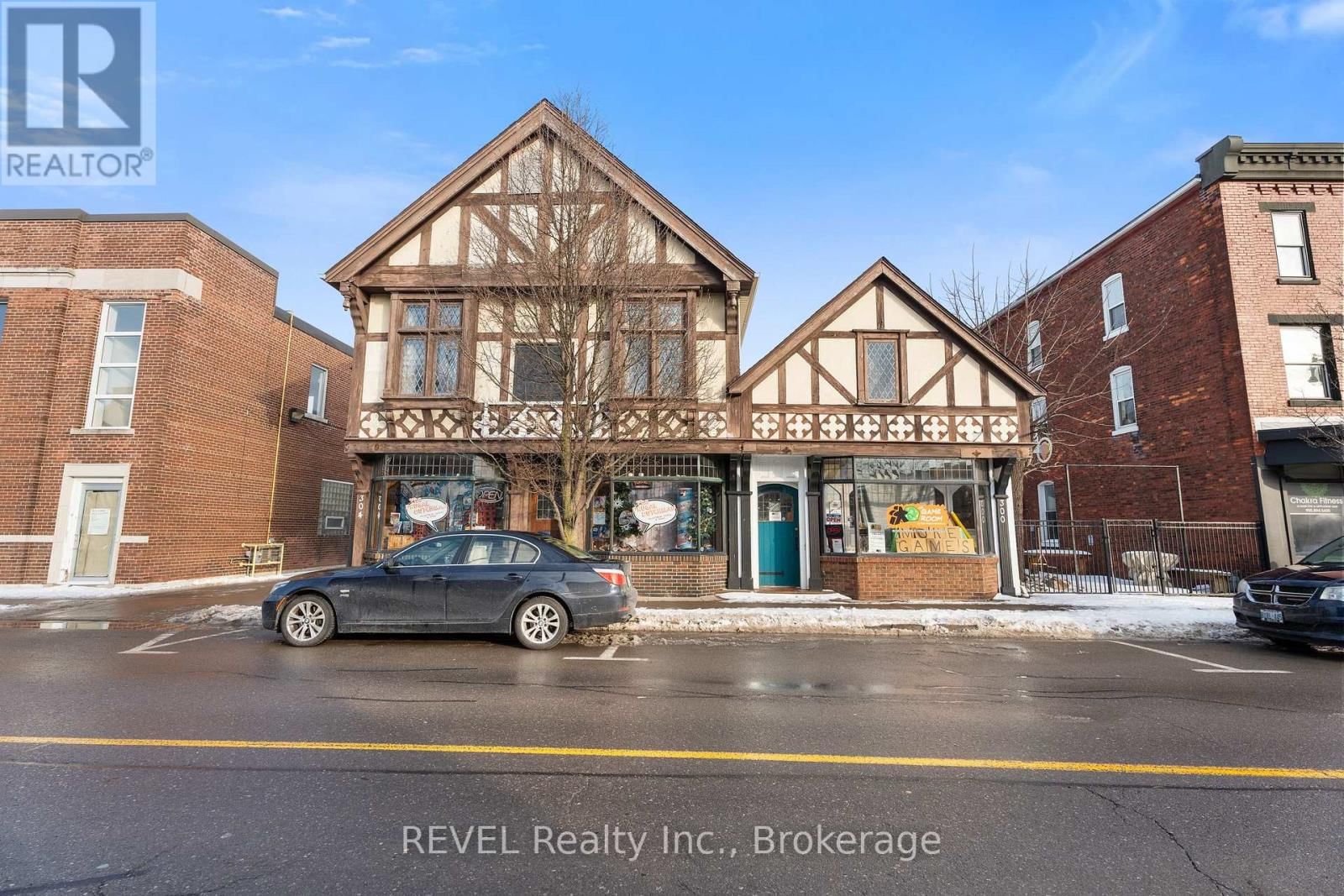 304 RIDGE RD N ROAD Image 1