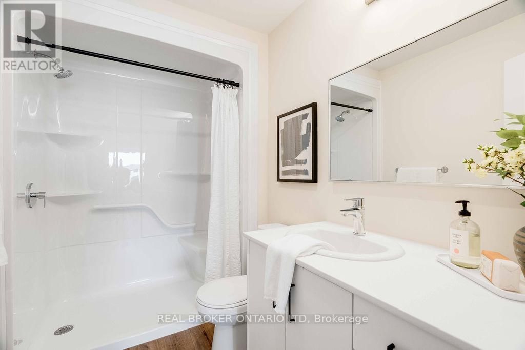 331 - 865 KLEINBURG DRIVE Image 25