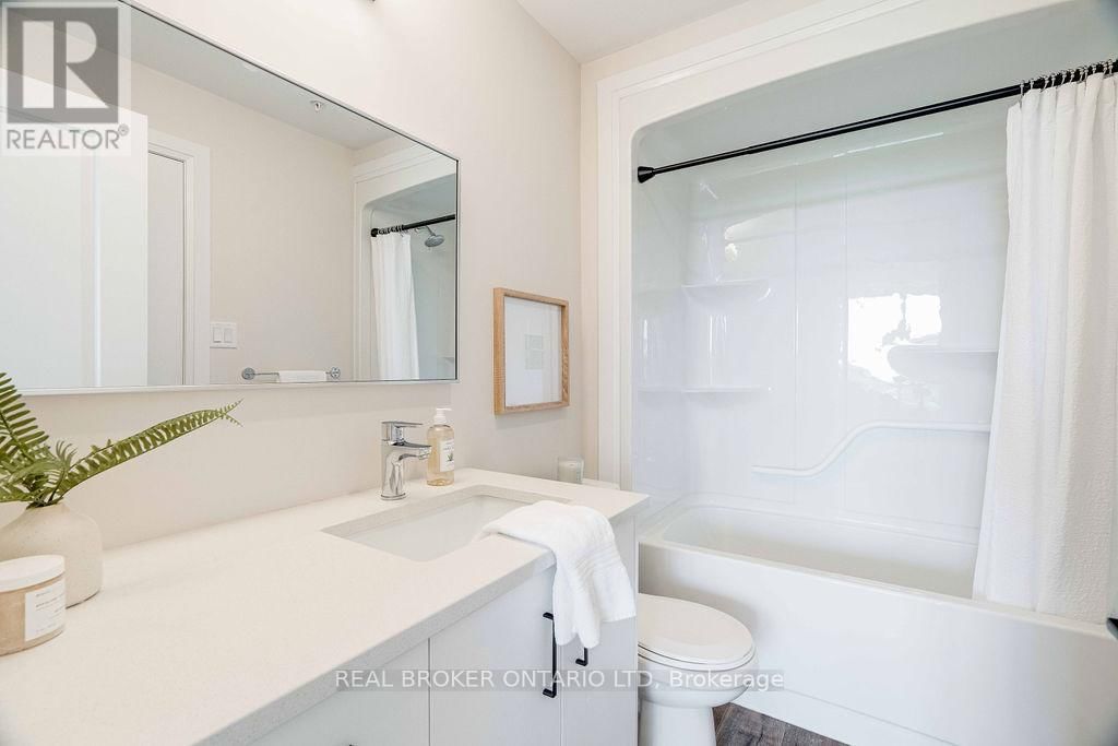 416 - 865 KLEINBURG DRIVE Image 21