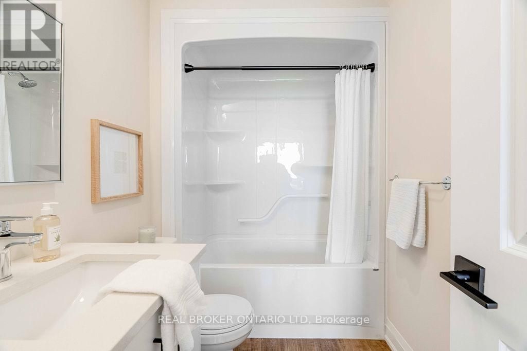 416 - 865 KLEINBURG DRIVE Image 22