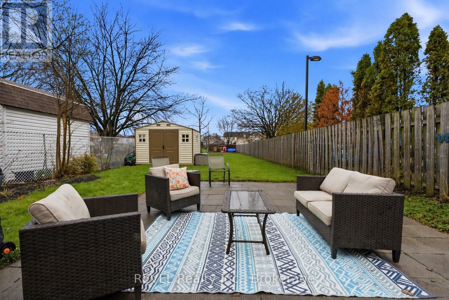 348 HELLEMS AVENUE Image 28