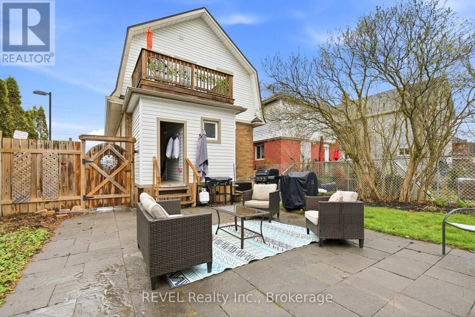 348 HELLEMS AVENUE Image 29