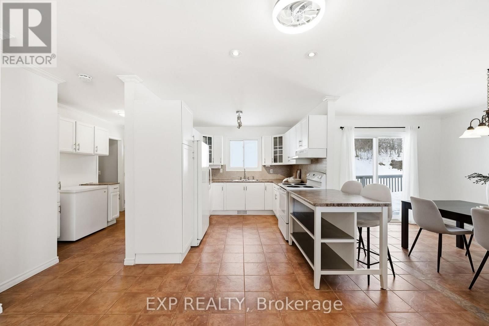 153 WARD LANE Image 17