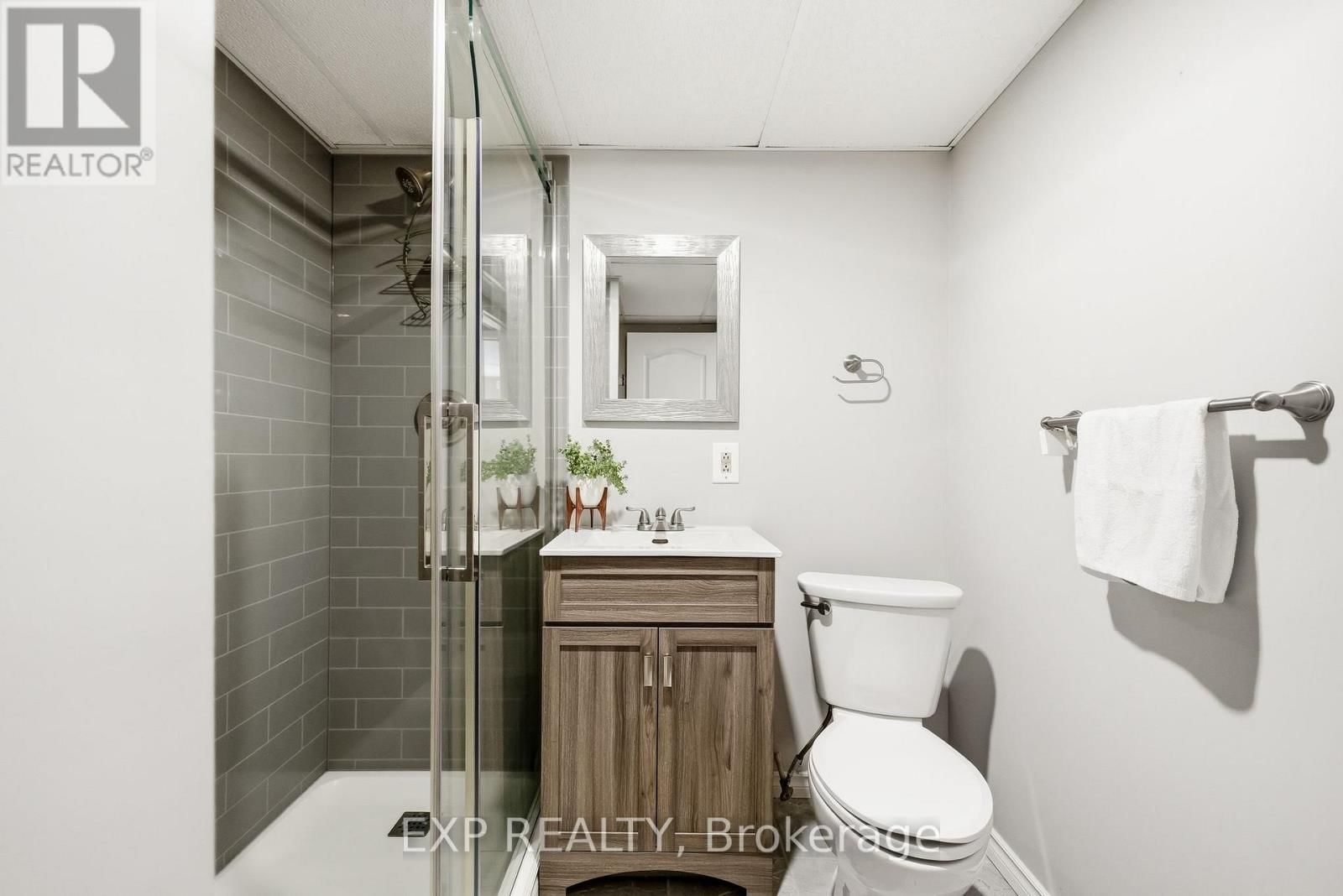 153 WARD LANE Image 38