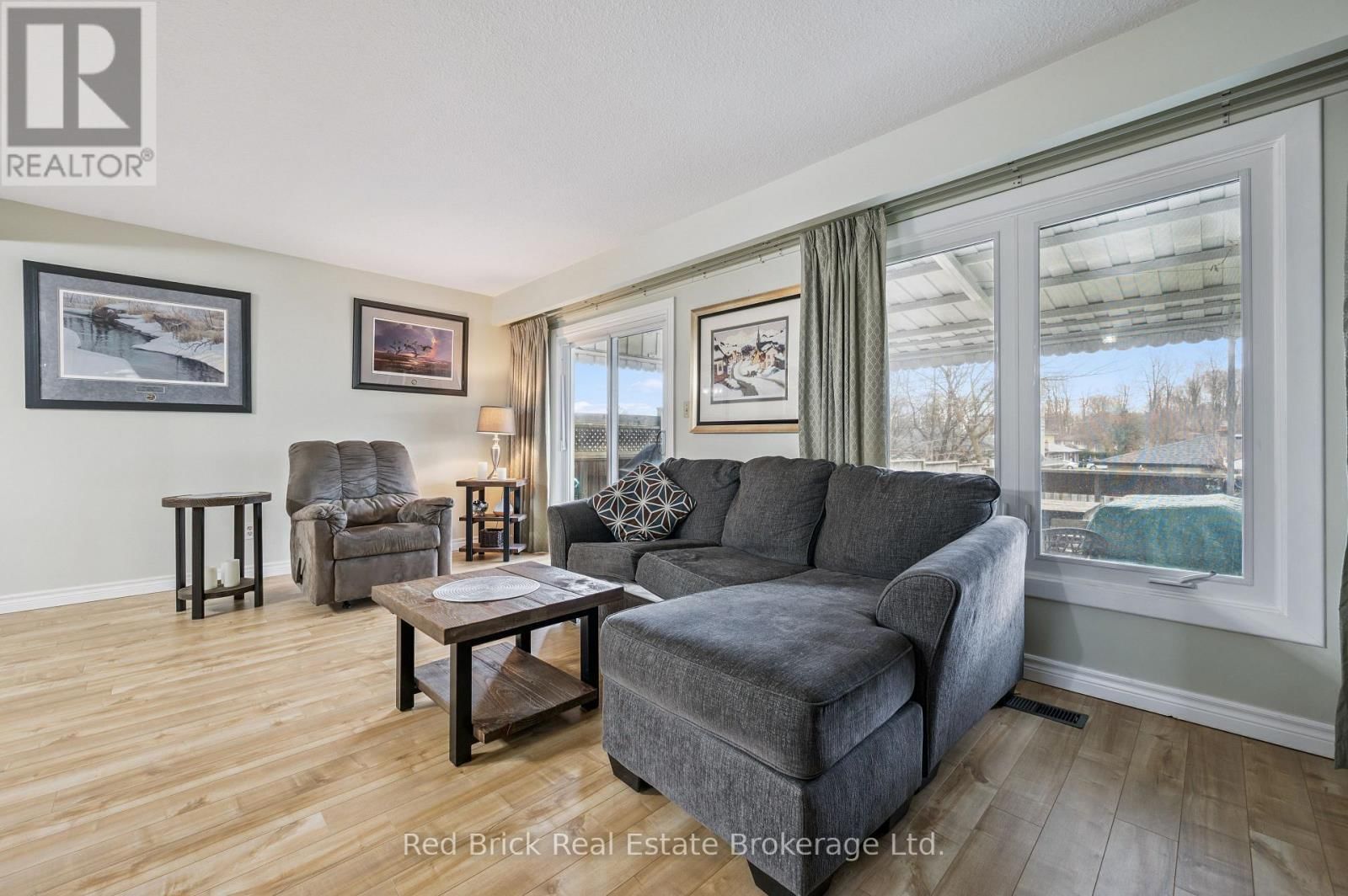 53 SHADELAND CRESCENT Image 5