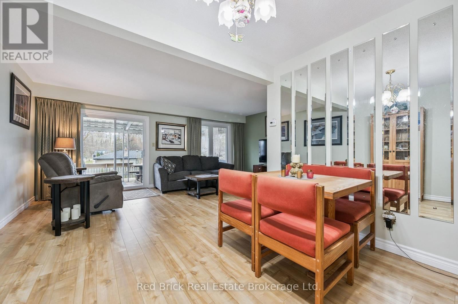 53 SHADELAND CRESCENT Image 6