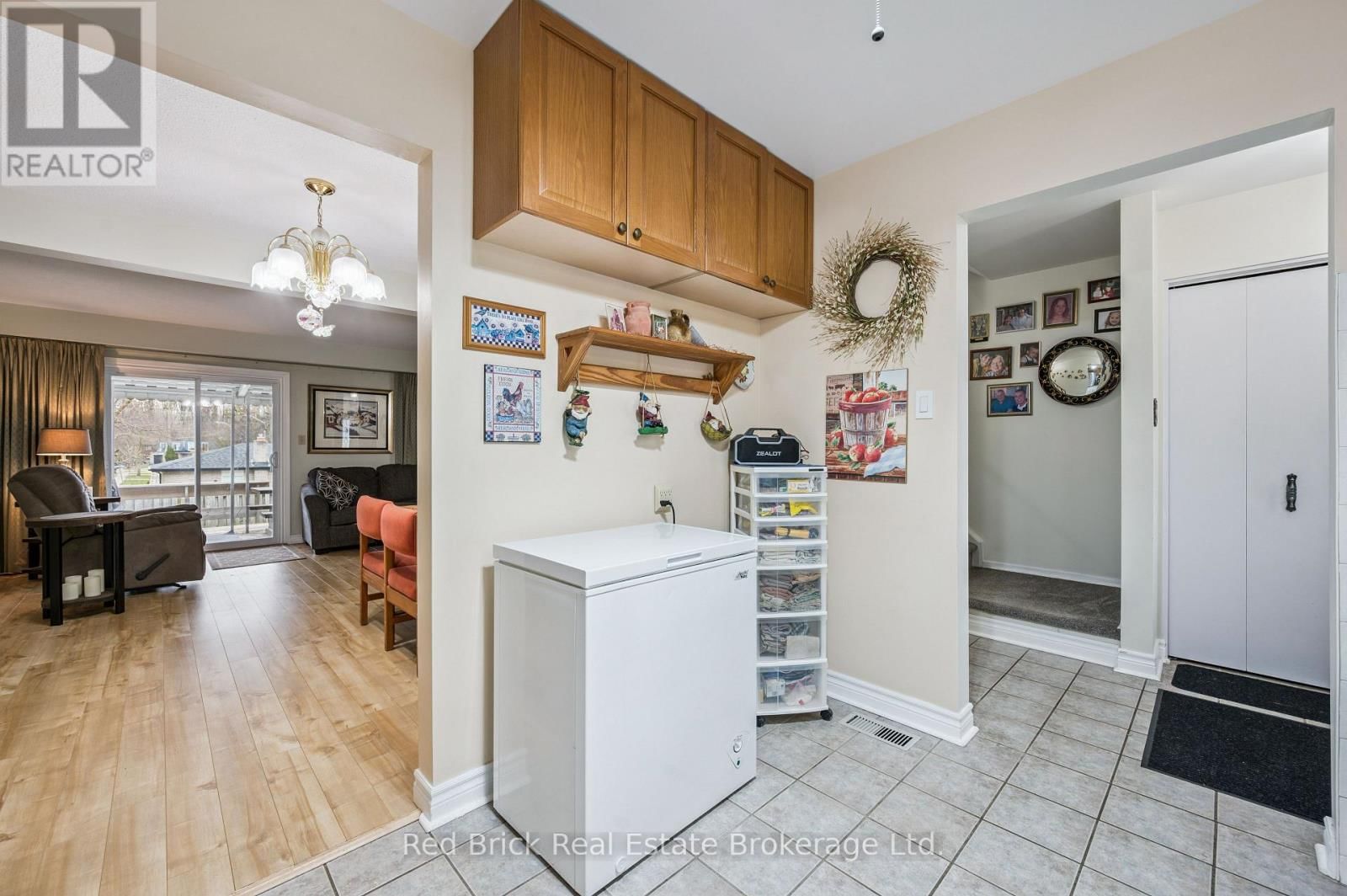 53 SHADELAND CRESCENT Image 9