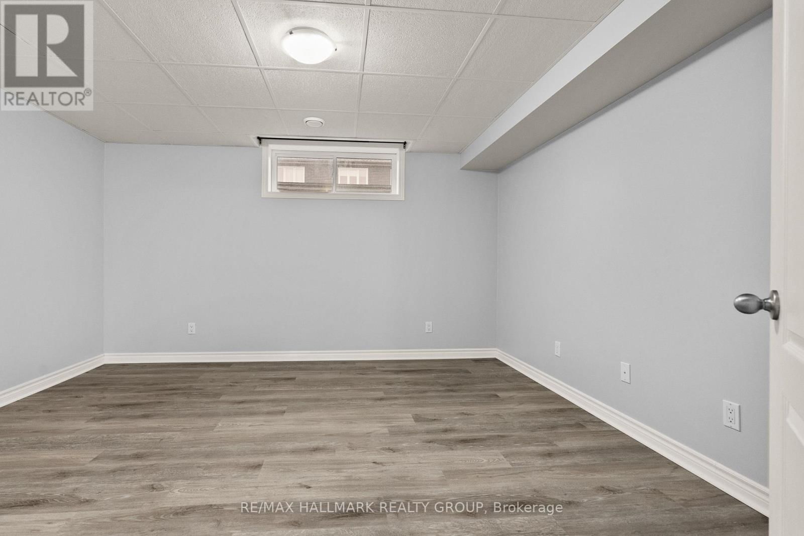 38 NORTH HARROW DRIVE Image 33