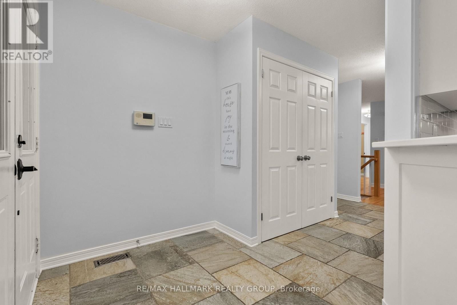 38 NORTH HARROW DRIVE Image 5