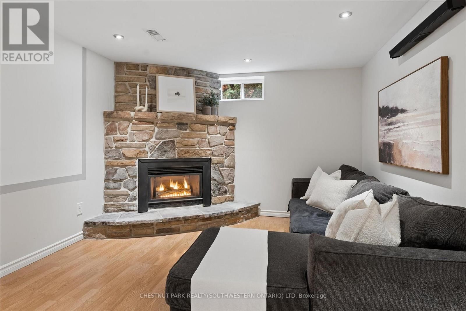 168 GREEN VALLEY DRIVE Image 25